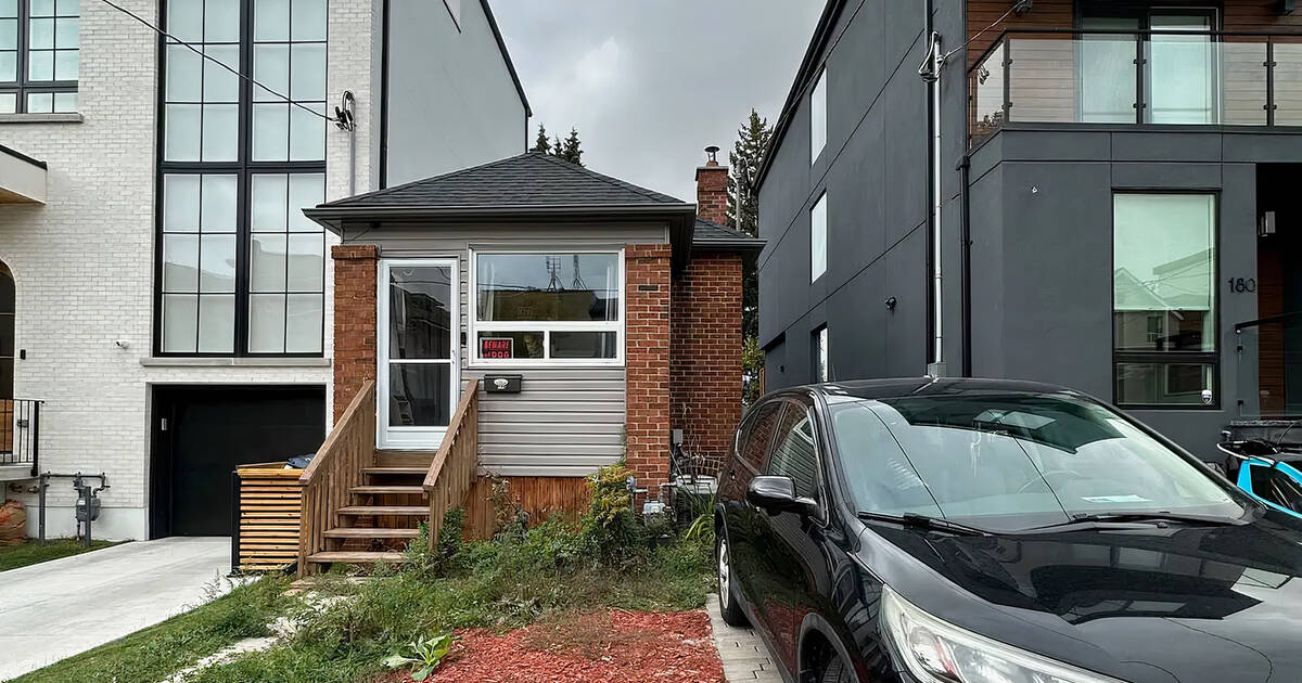 Tiny Toronto home sold for ridiculous price sparks rage about the housing market