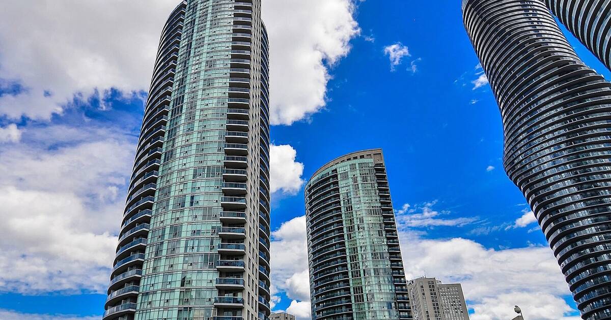 Mississauga condo sold at massive loss shows just how much prices fluctuate