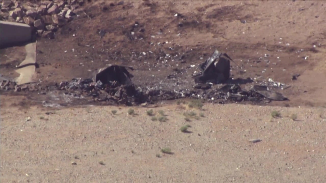 At least 2 dead in Marana plane crash