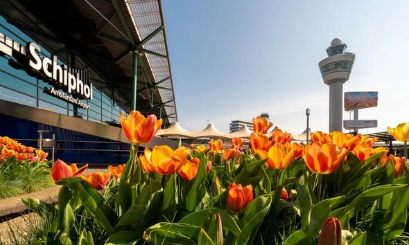Amsterdam Bans Construction of New Hotels As a Way to Fight Overtourism
