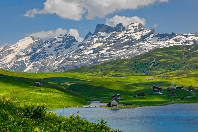 Switzerland Tourism Decline: Causes, Future Outlook and Strategic Solutions
