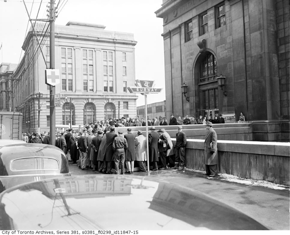 Toronto, Toronto Transit Commission, Toronto subway,Toronto subway opening, TTC, history, 1954