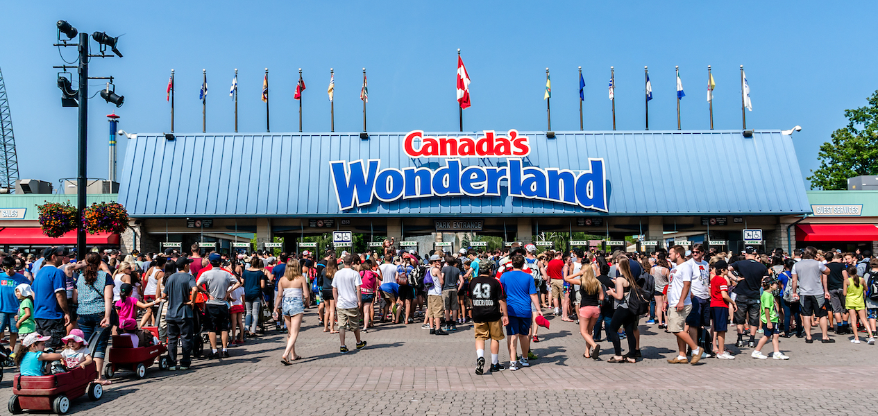 Canada’s Wonderland is hiring for 4,000 jobs & it just dropped its opening date
