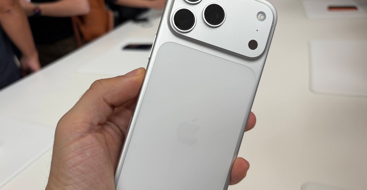 Why does Apple think three lenses are eight lenses?
