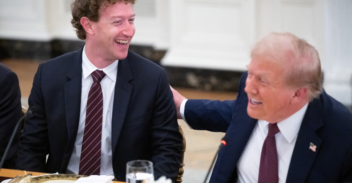 Tech leaders take turns flattering Trump at White House dinner Canada reviews